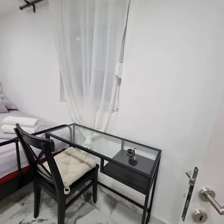 Center Apartment *