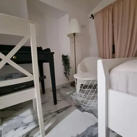 Center Apartman *